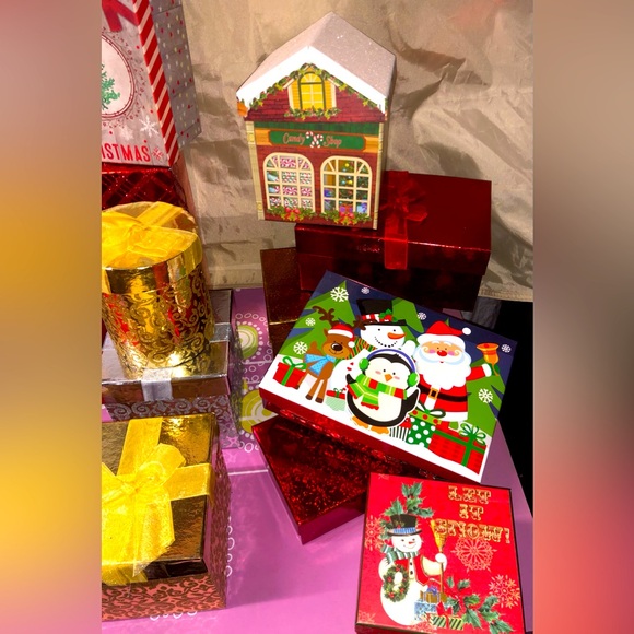 Christmas Gift Boxes Bulk Sale 14pcs Decoration Red Gold Print Tree Xmas Gifts - Picture 5 of 5